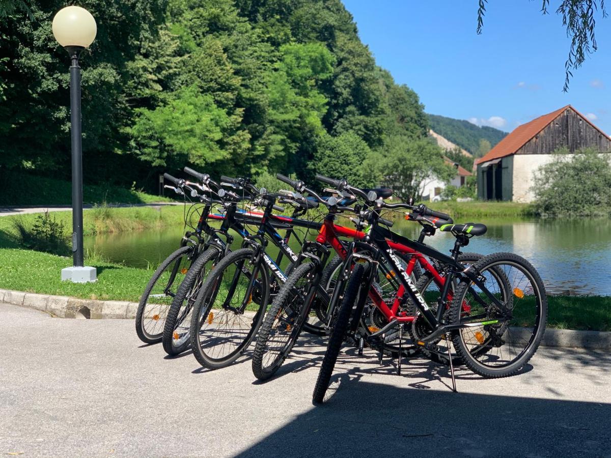 Kozjanski Dvor Podcetrtek Esterno foto