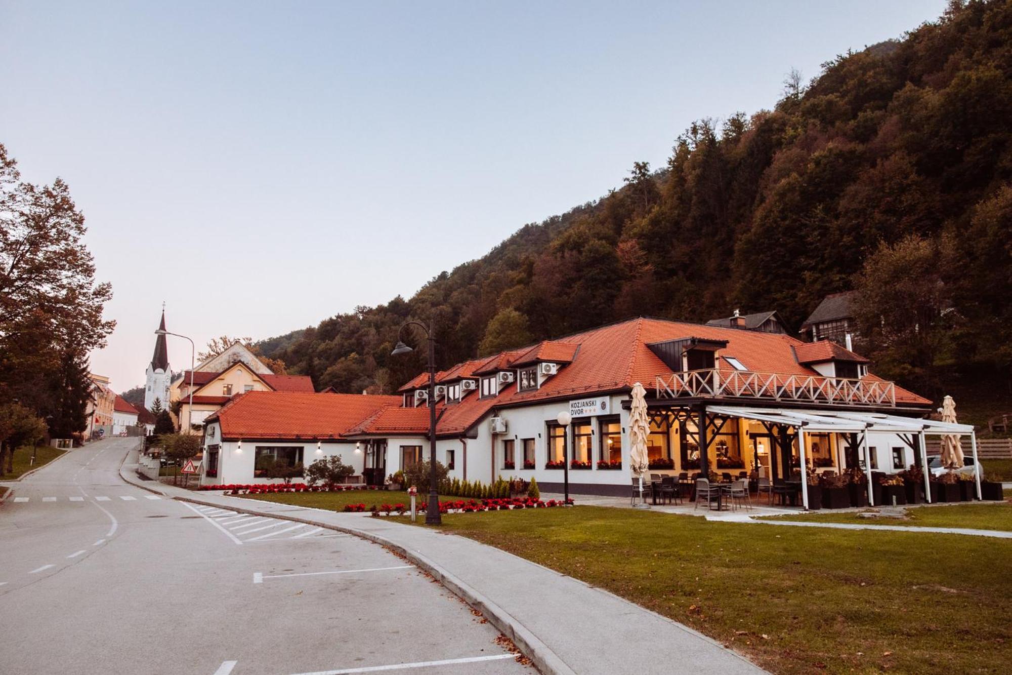 Kozjanski Dvor Podcetrtek Esterno foto